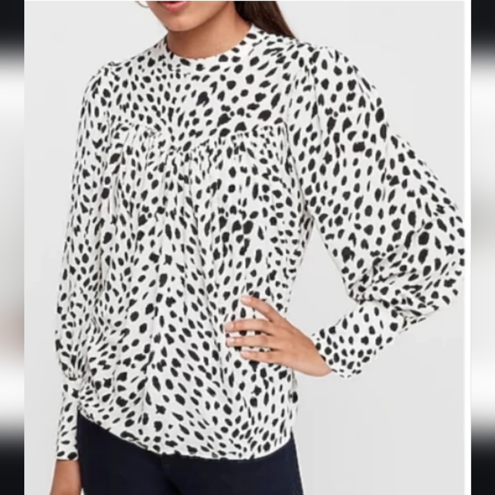 Women's Black and White Polka Dot Top